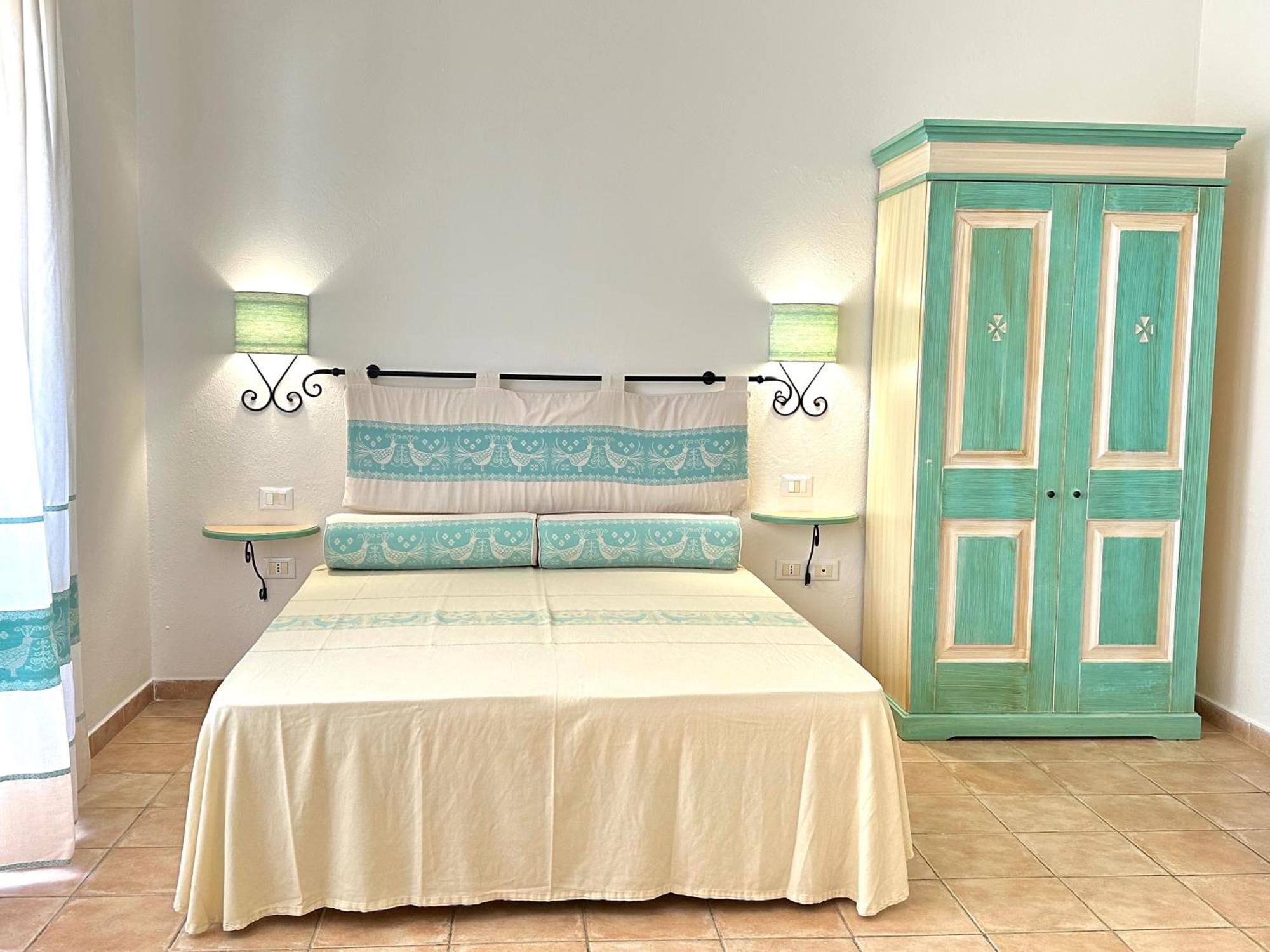 Acqua Di Mare Hotel E Resort Sorso Exterior photo