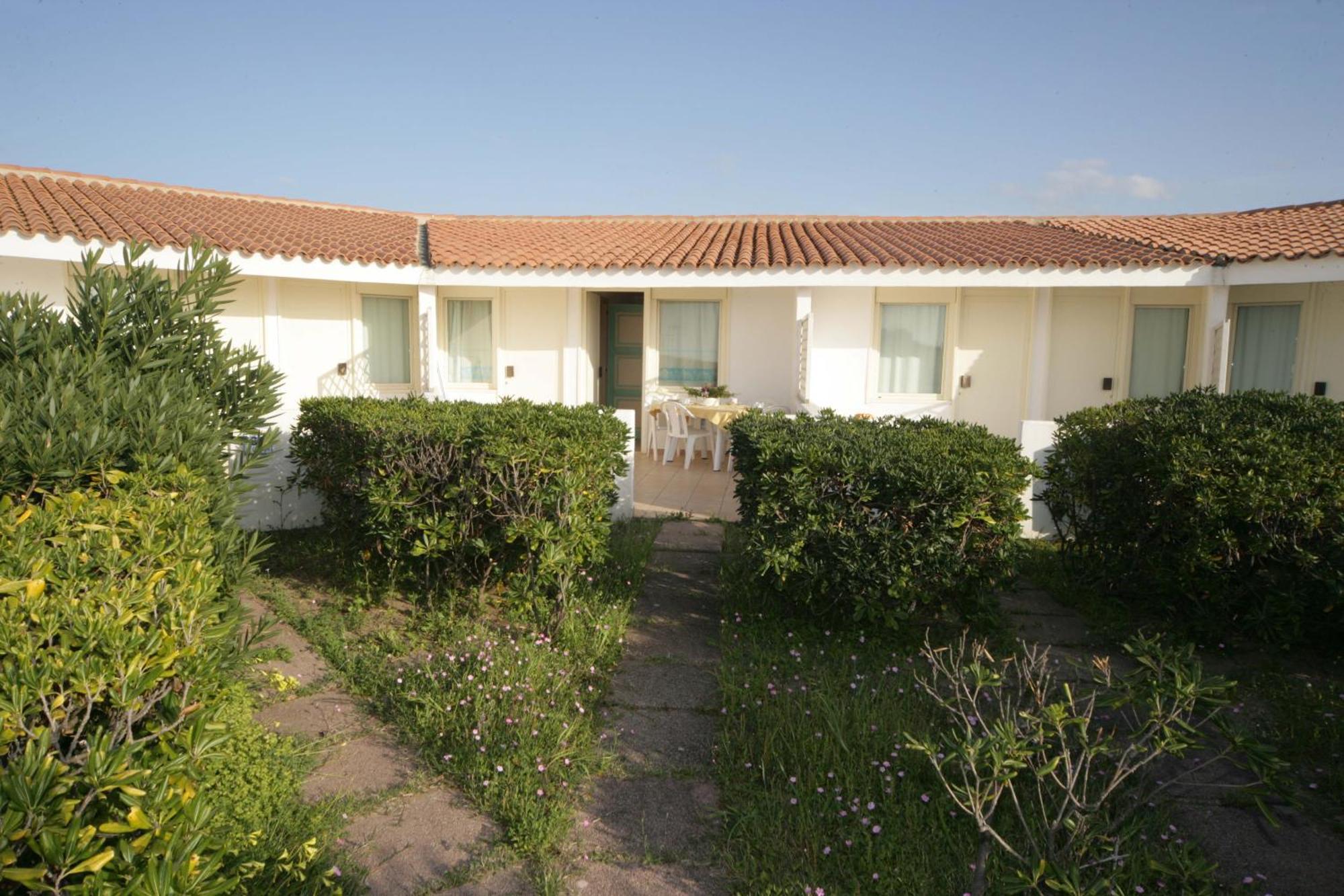 Acqua Di Mare Hotel E Resort Sorso Exterior photo