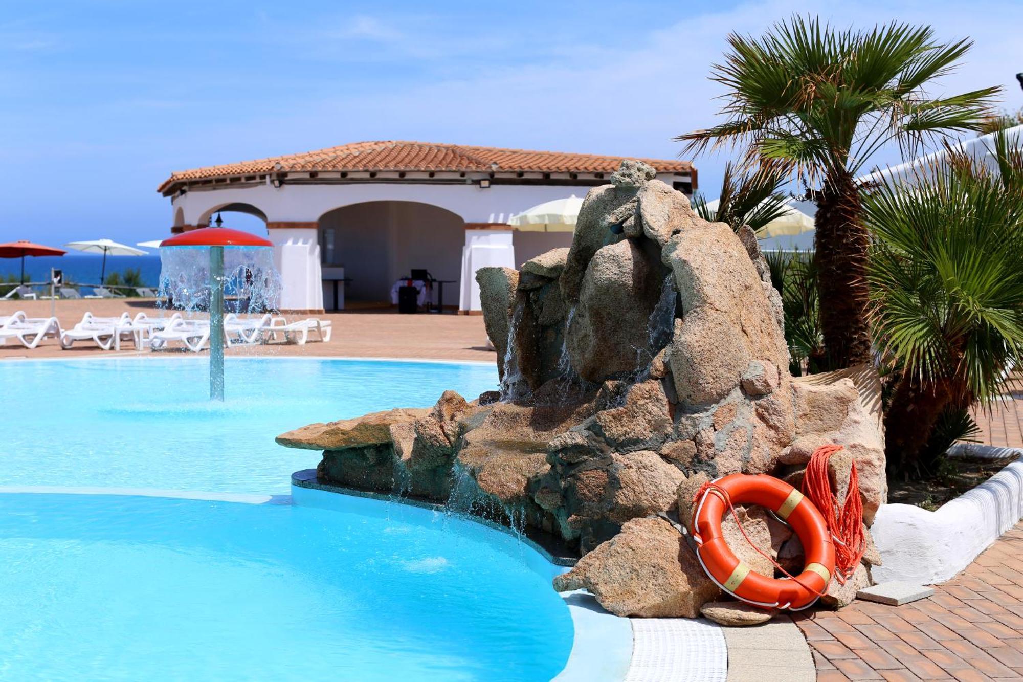 Acqua Di Mare Hotel E Resort Sorso Exterior photo